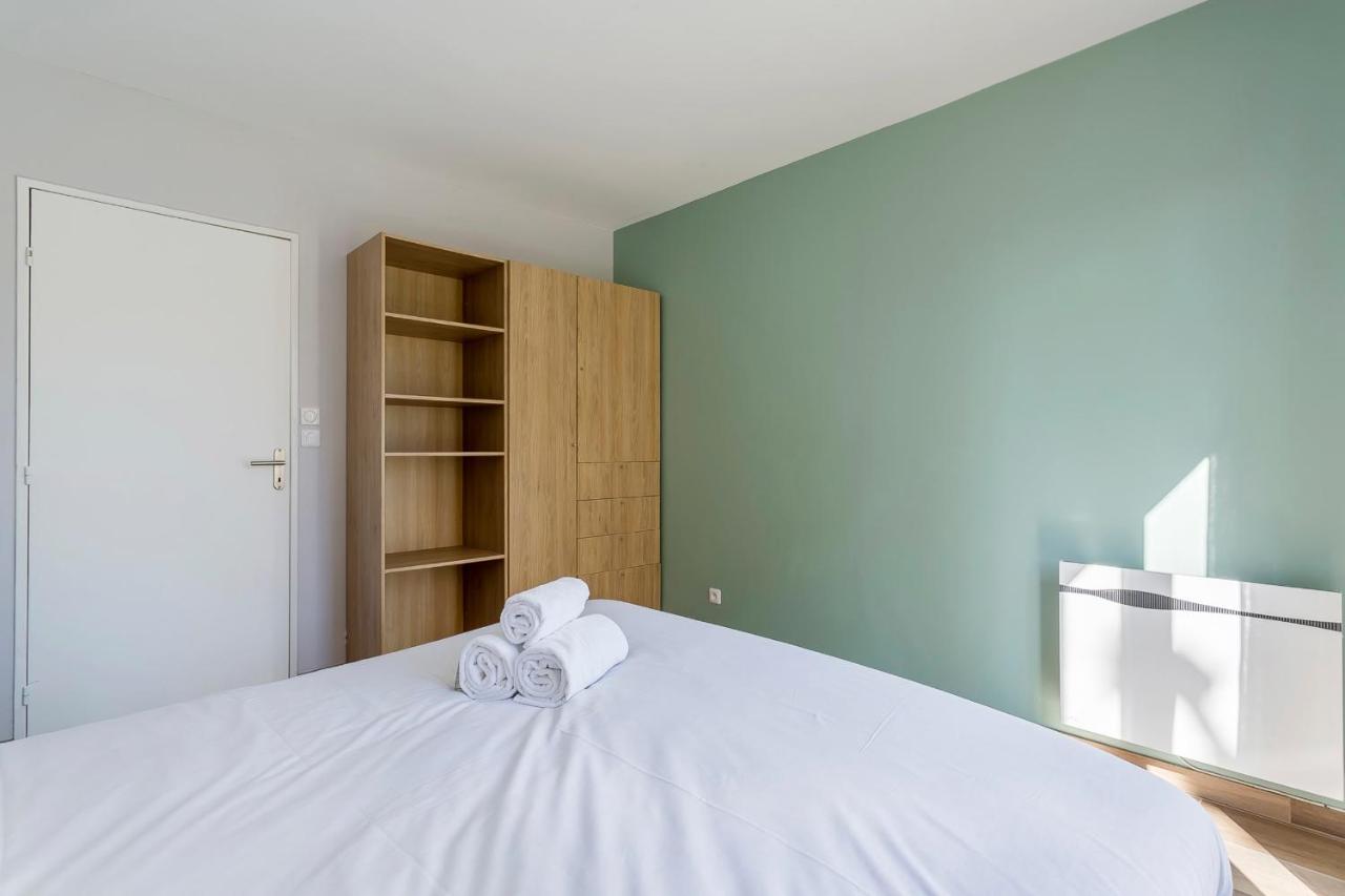 Suite Granges En Rez-De-Jardin Pour 4 Voyageurs Lyon Exterior foto