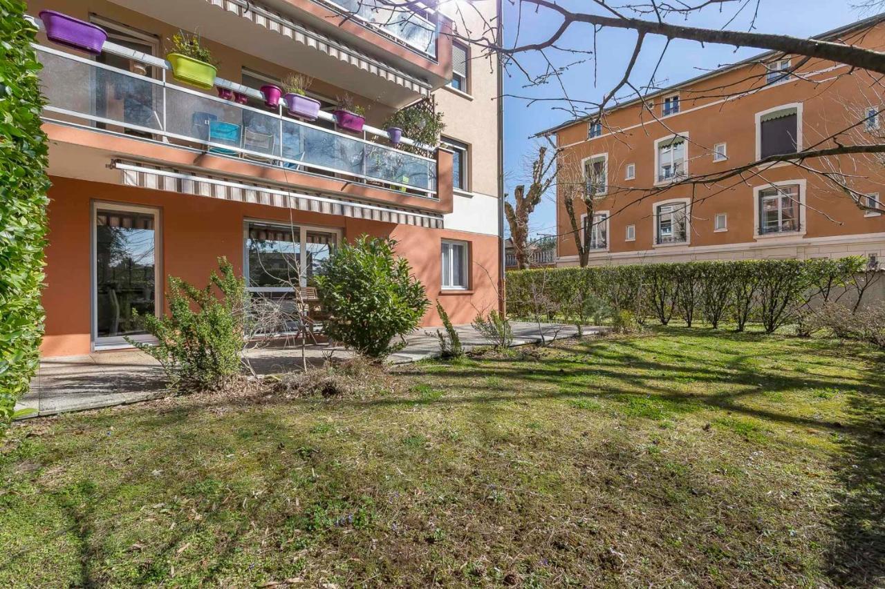 Suite Granges En Rez-De-Jardin Pour 4 Voyageurs Lyon Exterior foto